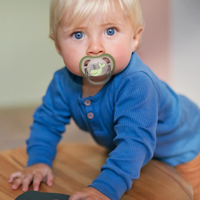 CHUPO ENTRETENCION 6-18M SCF085/60 AVENT